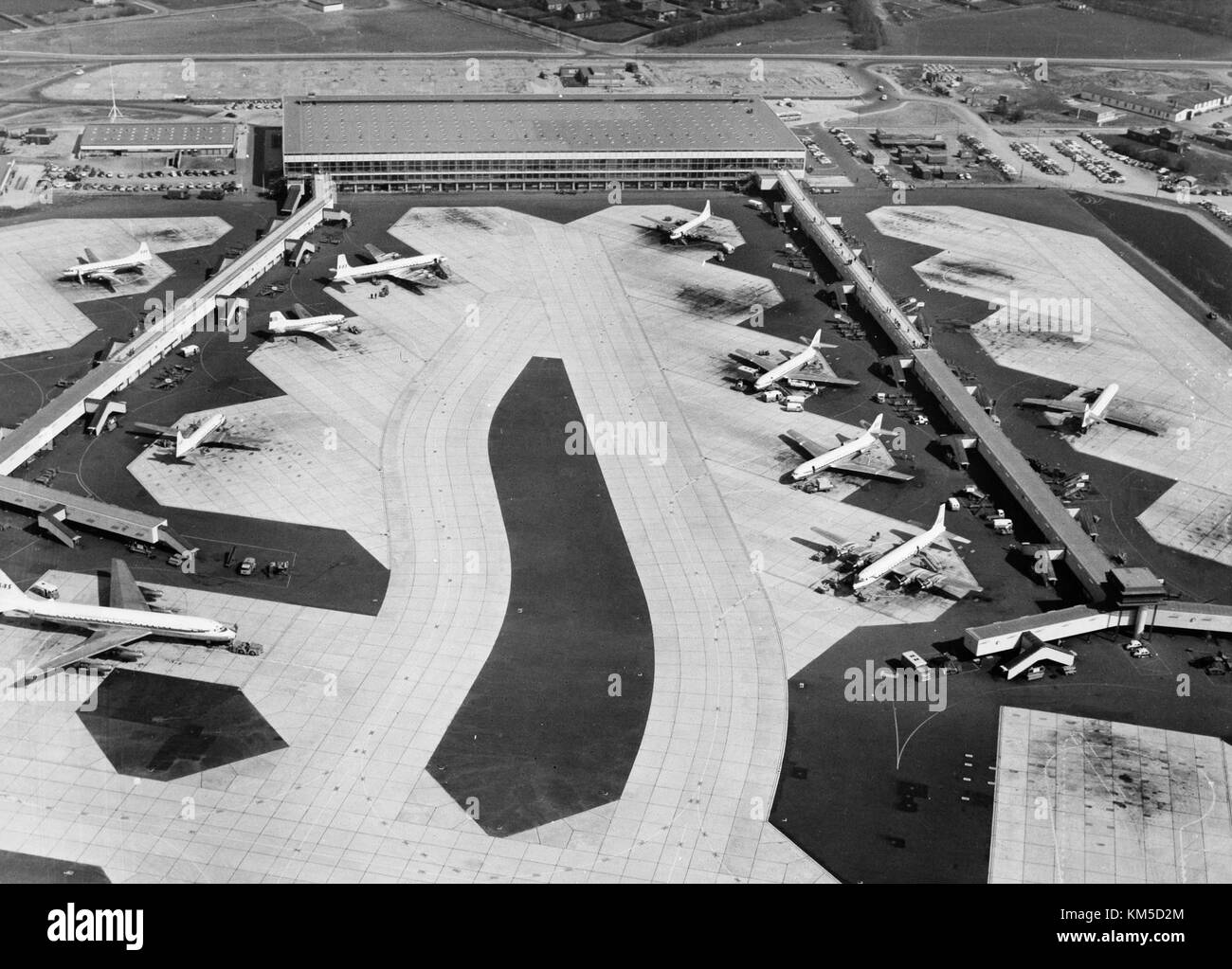 Fotografia dell'aeroporto di Kastrup, l'aeroporto più grande della Danimarca, che mostra le sue strutture e le aree passeggeri. Foto Stock