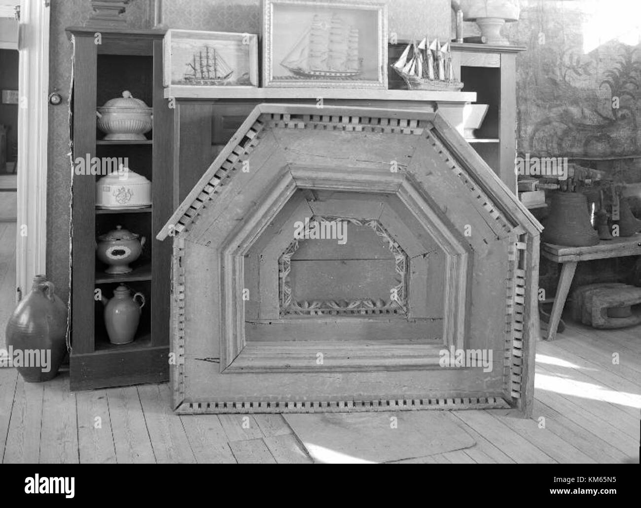 La chiesa Carl Gustafs di Karlshamn in Svezia, un esempio di architettura ecclesiastica scandinava. La chiesa è nota per il suo design architettonico e il suo significato storico. Foto Stock