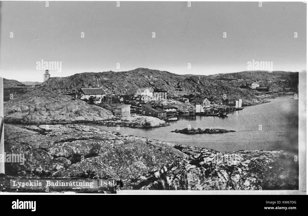 Lysekil, situata sulla costa occidentale della Svezia, è conosciuta per il suo pittoresco paesaggio costiero e la ricca storia marittima. La città è un centro per le attività legate al mare, tra cui la pesca, la vela e il turismo. Foto Stock
