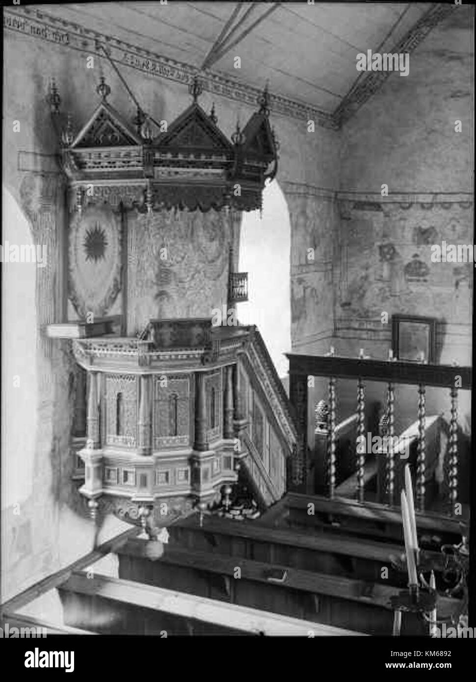 Ragunda gamla kyrka è un'antica chiesa situata a Ragunda, Svezia, nota per il suo significato storico e il suo valore architettonico. Fa parte del registro del National Heritage Board svedese. Foto Stock