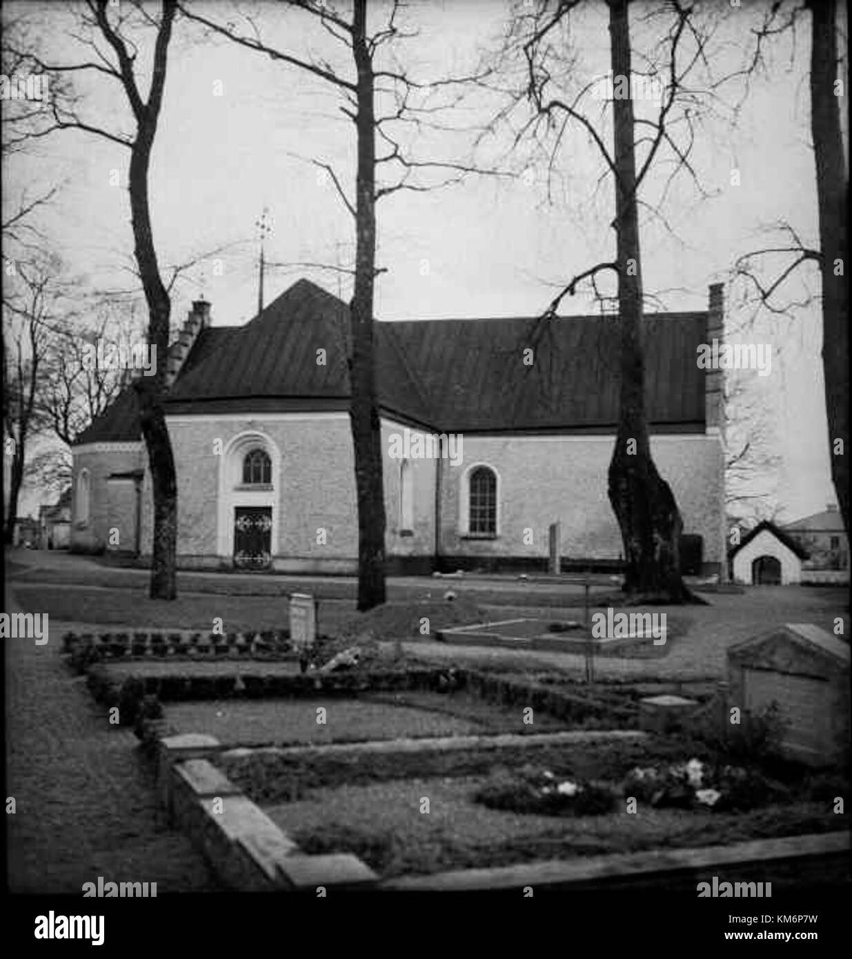 La chiesa di Lilla Malma, situata in Svezia, è un importante sito culturale e storico. Documentato negli archivi del KMB, funge da centro religioso ed è riconosciuto per il suo significato storico e le sue caratteristiche architettoniche. Foto Stock