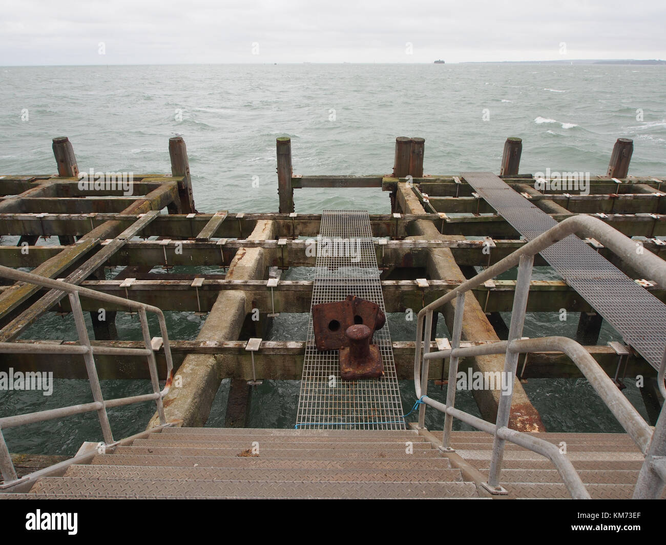 La tempesta telaio danneggiato di South Parade Pier, Southsea, Portsmouth, Foto Stock