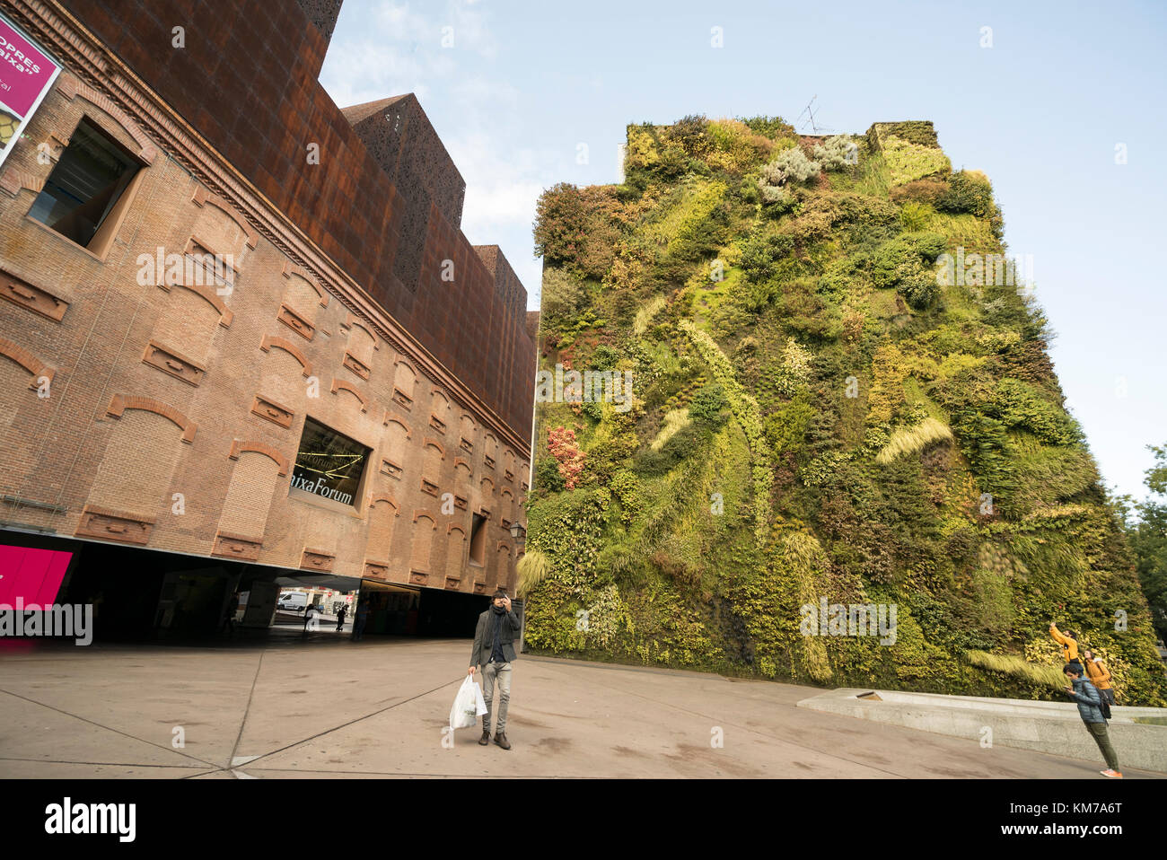 Caixa Forum di Madrid e madrid come destinazione per le vacanze Foto Stock