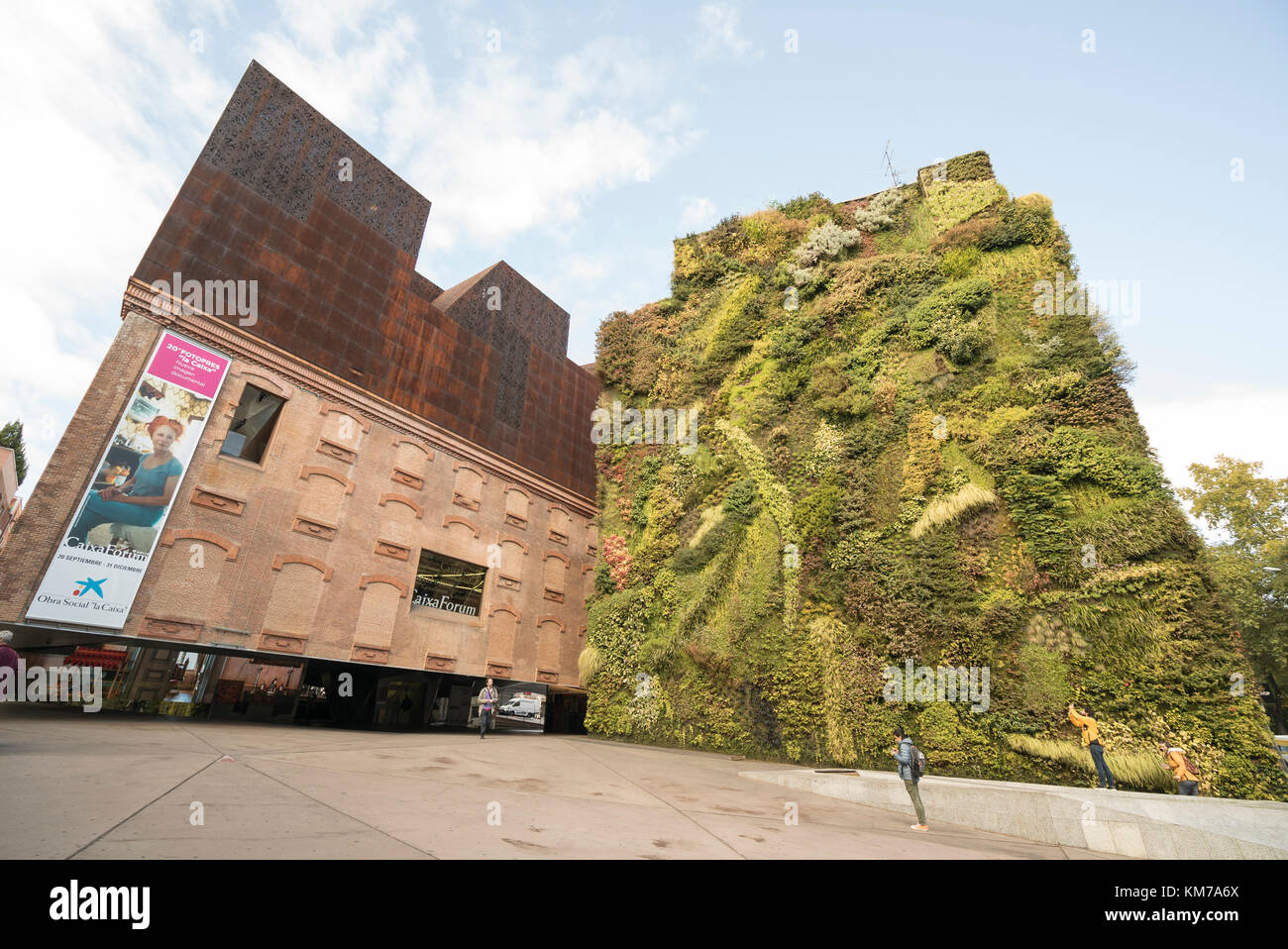 Caixa Forum di Madrid e madrid come destinazione per le vacanze Foto Stock