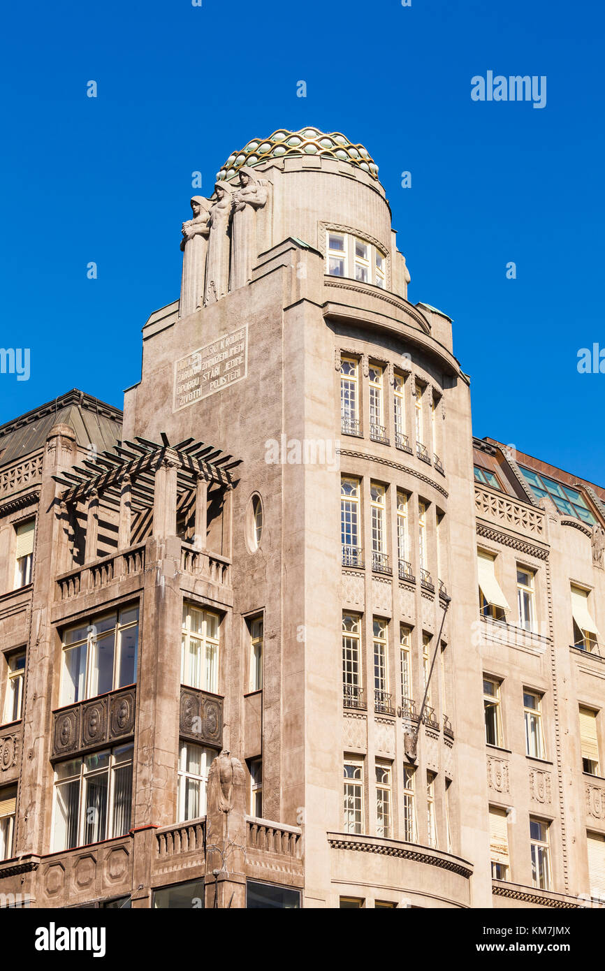 Tschechien, Prag, Innenstadt, Prager Neustadt, Wenzelsplatz, Koruna Palác, Koruna Palast, Einkaufszentrum mit ristoranti, hotel, Luxusboutiquen brocca Foto Stock