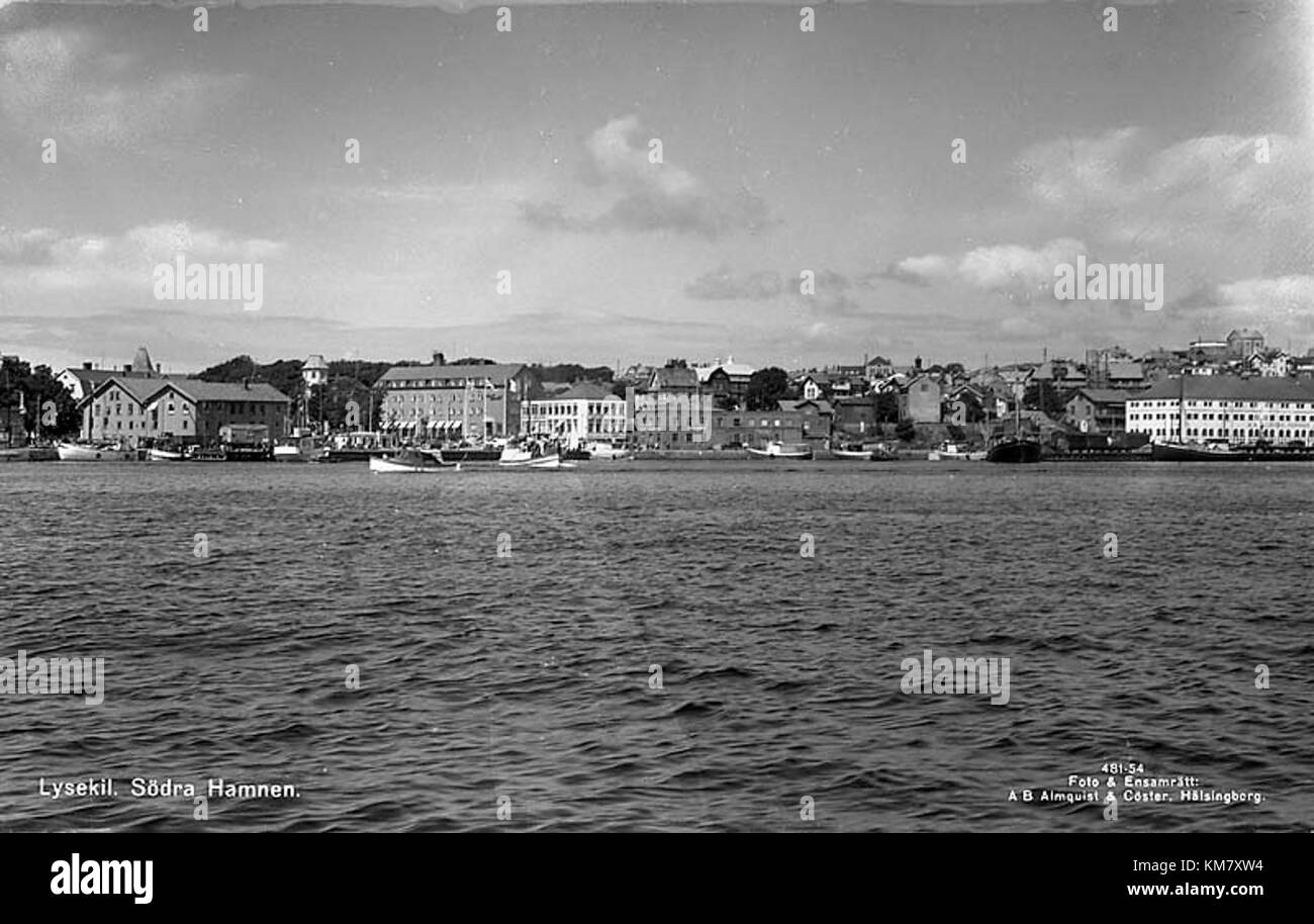 Lysekil è una città costiera della Svezia, e il sito è catalogato come KMB 16001000325424 nel Swedish National Heritage Board. È riconosciuta per la sua storia marittima e le sue bellezze naturali, contribuendo al patrimonio costiero svedese. Foto Stock