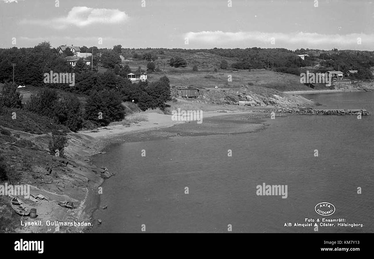 Lysekil è una località costiera svedese, conosciuta per il suo paesaggio pittoresco e il suo patrimonio marittimo. L'area offre una miscela di bellezza naturale e significato storico nella cultura svedese. Foto Stock