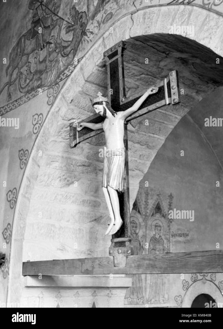 Hemse kyrka è una chiesa svedese conosciuta per il suo valore storico e il suo significato religioso, che offre una panoramica dell'architettura della chiesa scandinava. Foto Stock
