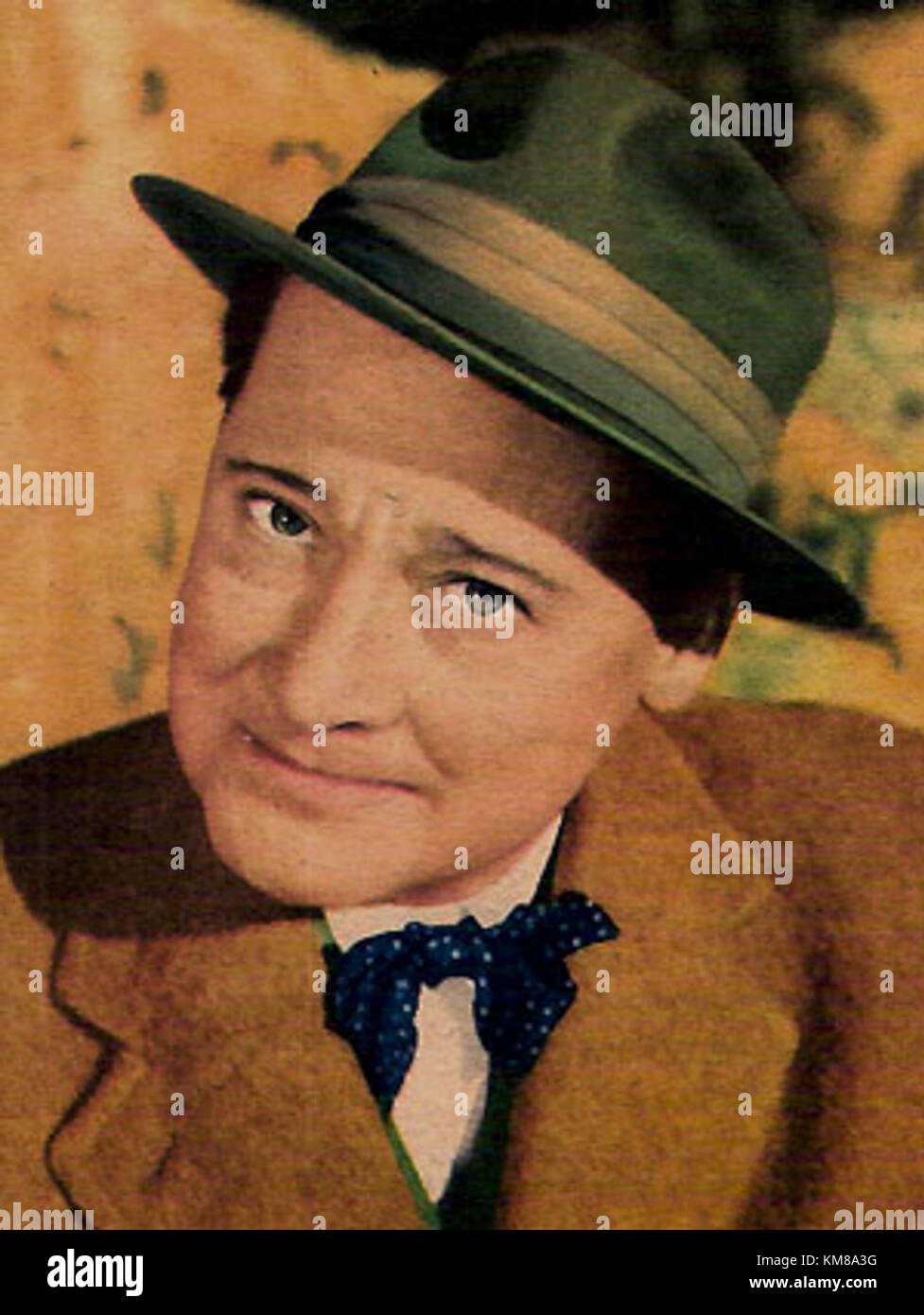 Max Hansen, una figura di rilievo nel campo della fotografia, è riconosciuto per il suo lavoro di impatto nel catturare l'essenza dei suoi soggetti. Le sue fotografie hanno contribuito alla documentazione di vari momenti storici e ambientazioni culturali. Foto Stock