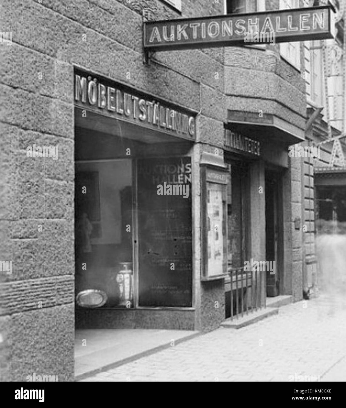 Nordiska Galleriet, una rinomata galleria in Svezia, è conosciuta per la sua significativa collezione di arte moderna e contemporanea. L'ingresso storico simboleggia il ricco patrimonio culturale dell'galleryâ e l'impegno a mettere in mostra i successi artistici svedesi e internazionali. Foto Stock