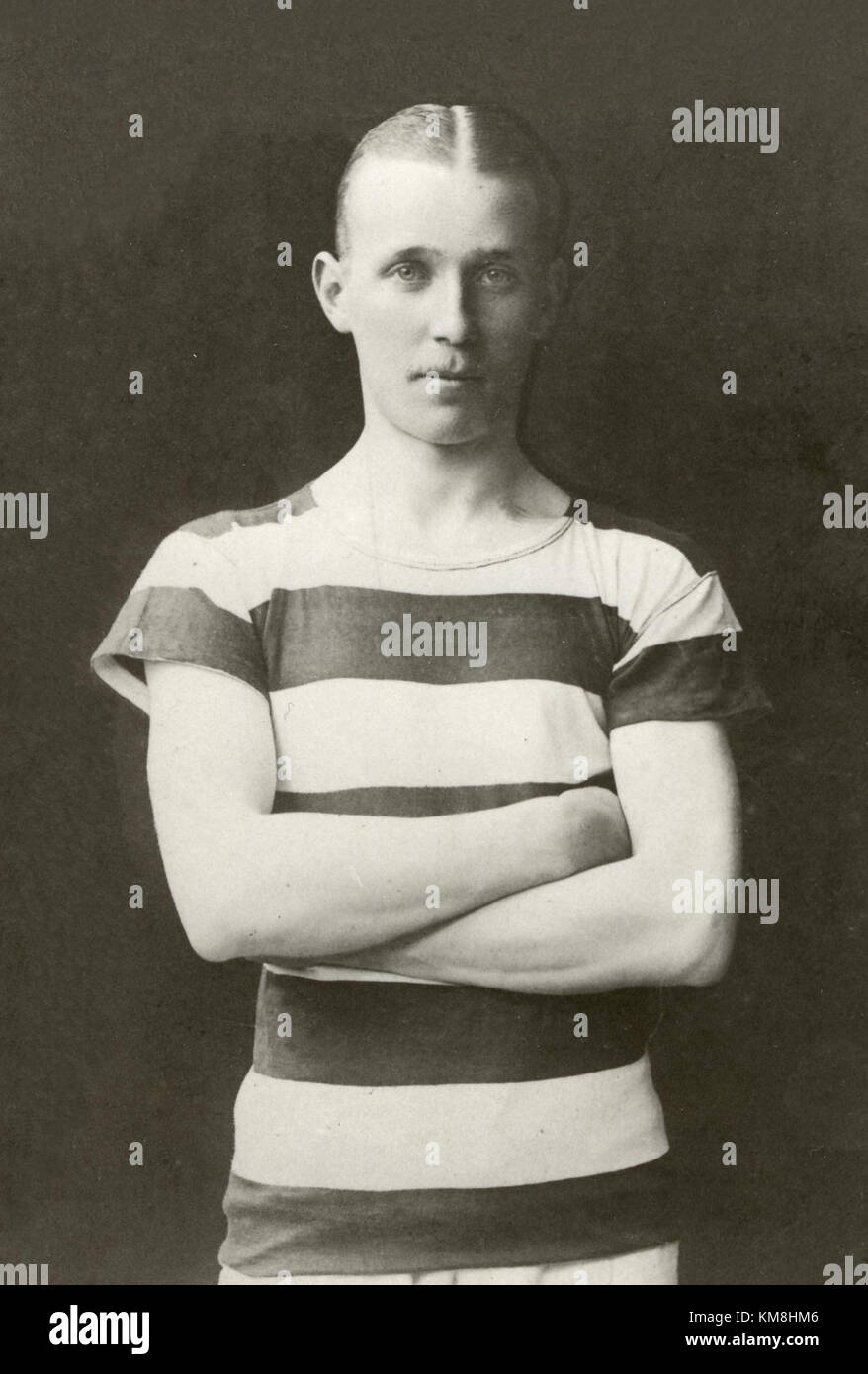 Hjalmar Mellander è stato un atleta svedese noto per i suoi contributi al Comitato Olimpico svedese (SOK). Giocò un ruolo importante nell'atletica svedese durante il suo periodo, in particolare nel movimento olimpico. Foto Stock