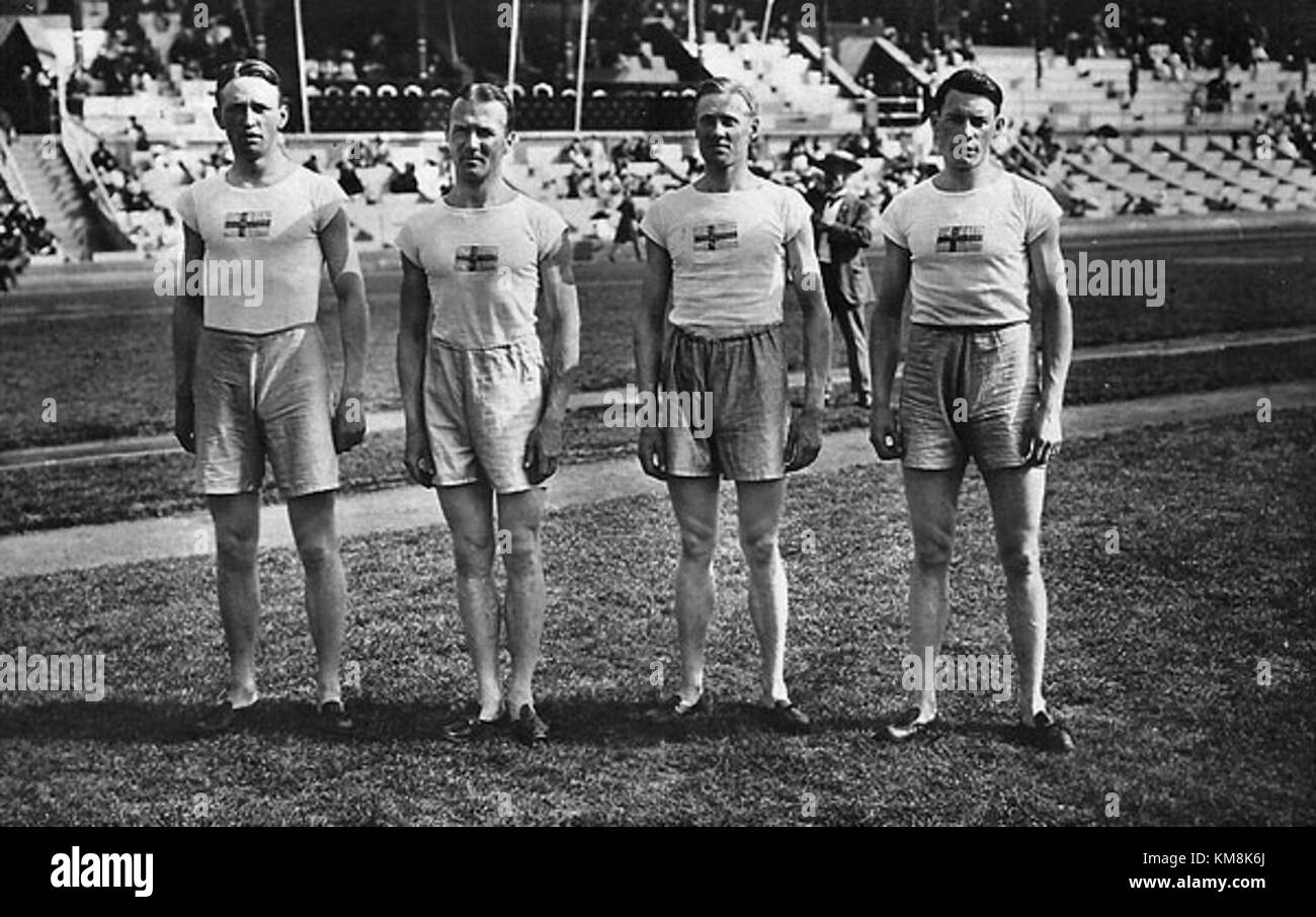 La staffetta svedese 4x100 m ai Giochi Olimpici del 1912 ha dimostrato un notevole livello di atletismo e di lavoro di squadra, contribuendo alla forte presenza di Swedenâ nelle prime competizioni olimpiche. Le loro prestazioni fanno parte della ricca storia olimpica di Swedenâ. Foto Stock
