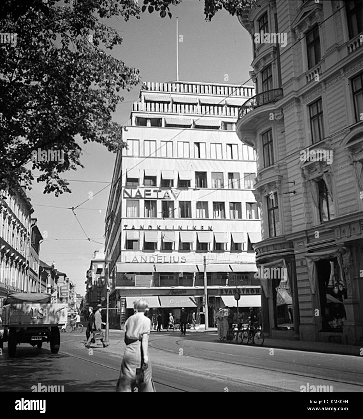 Norrmalmstorg è un luogo importante a Stoccolma, in Svezia, dove ha avuto luogo la famosa rapina in banca del 1973. L'immagine fa parte della collezione del Museo della città di Stoccolma. Foto Stock