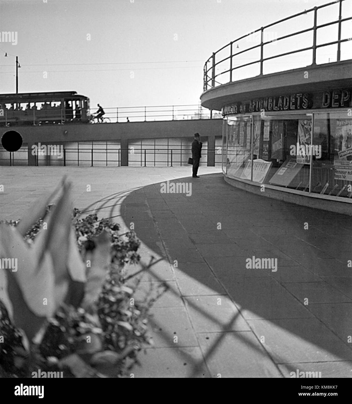 Slussen è una posizione notevole a Stoccolma, in Svezia, conosciuta per il suo significato urbano, il fulcro dei trasporti e le caratteristiche architettoniche. Foto Stock