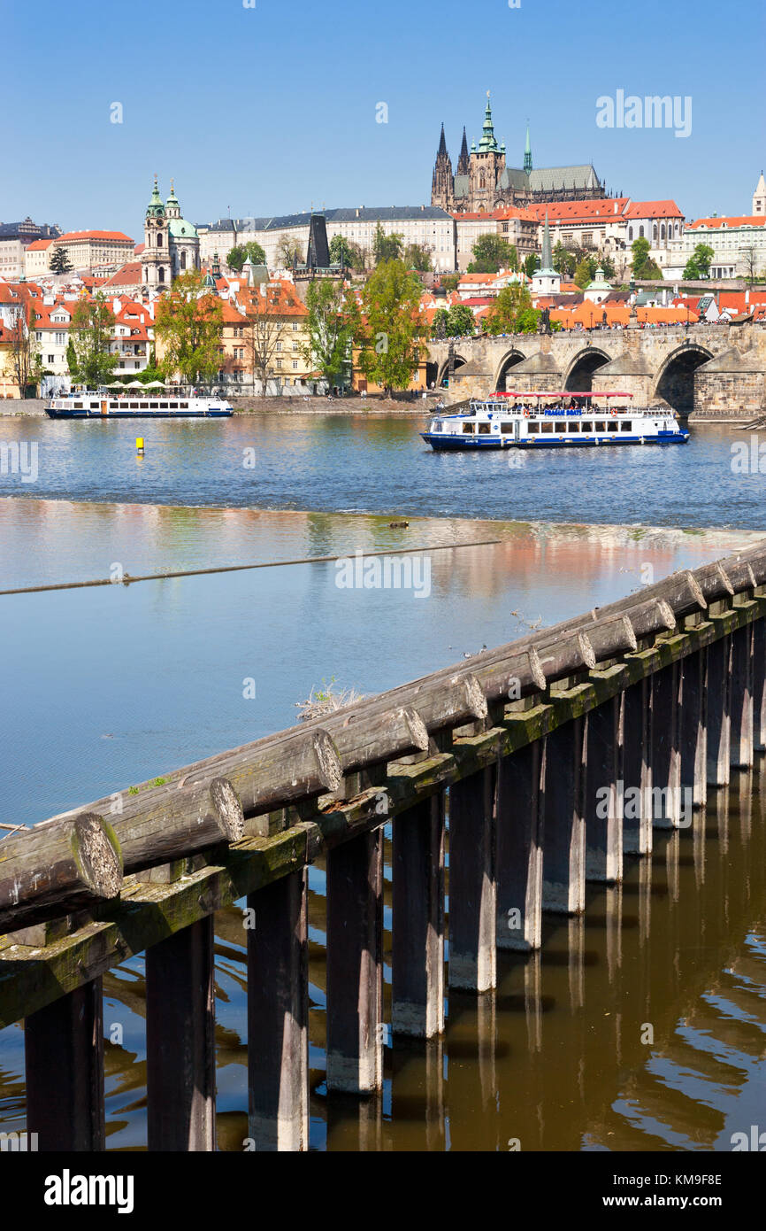 Karluv Most, Prazsky hrad, chram sv. Vita a Mala Strana, Praha (UNESCO), Ceska republika / Cattedrale di San Vito, Ponte Carlo (UNESCO), Città piccola, Foto Stock