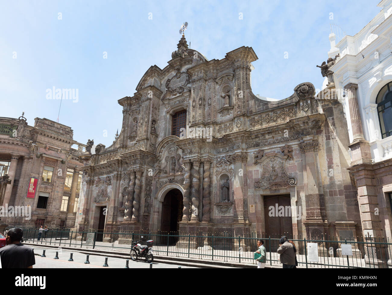 Chiesa di Quito - esterno della Compañía de Jesús, aka La Compania o Iglesia de la Compañía de Jesús, una chiesa gesuita nella città vecchia, Quito Ecuador Foto Stock