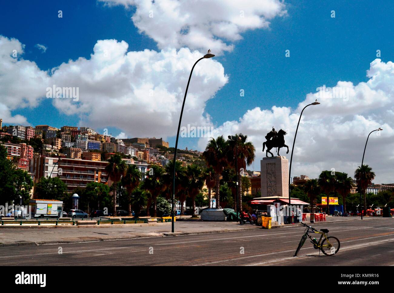 Vista di Mergellina, una città costiera di napoli, Italia nell'estate del 2017 Foto Stock
