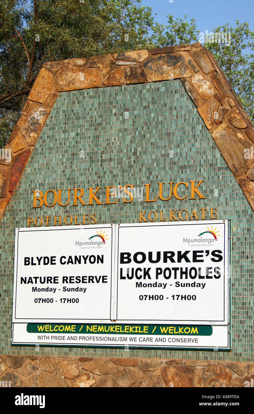 Mpumalanga, Sud Africa, firmare all'entrata di Bourke's Luck buche Foto Stock