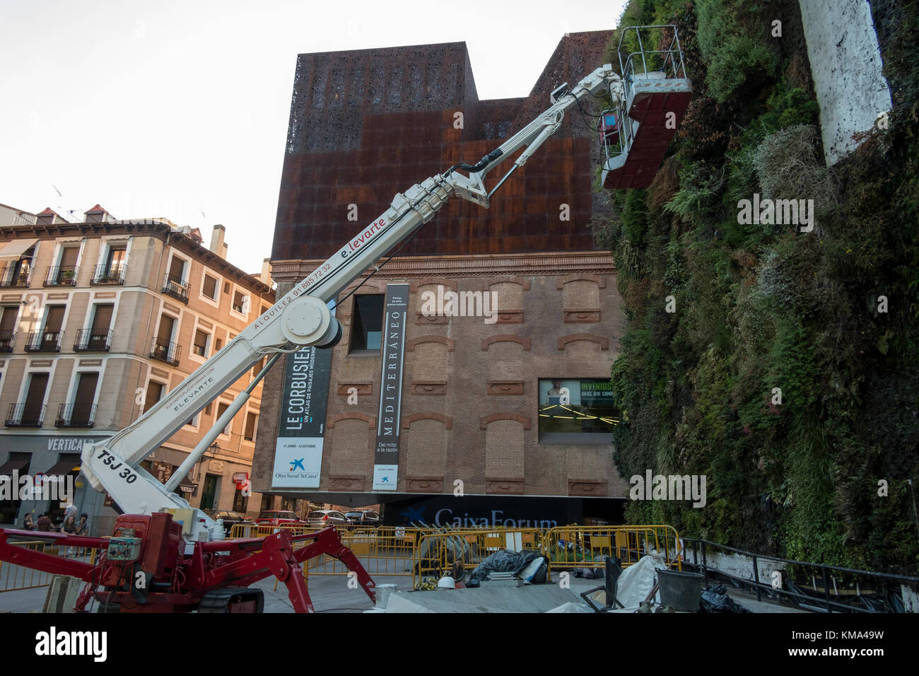 Caixa Forum di Madrid e madrid come destinazione per le vacanze Foto Stock