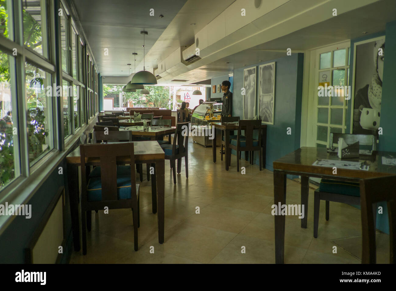 Un caffè di lusso nella zona di Infranagar di Bangalore, ora conosciuta come Bengaluru, India Foto Stock