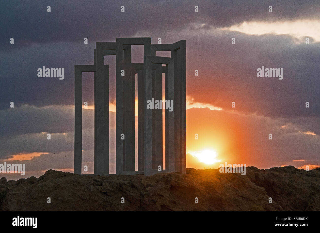 Viste di infinito, una scultura di charis paspallis. Foto Stock