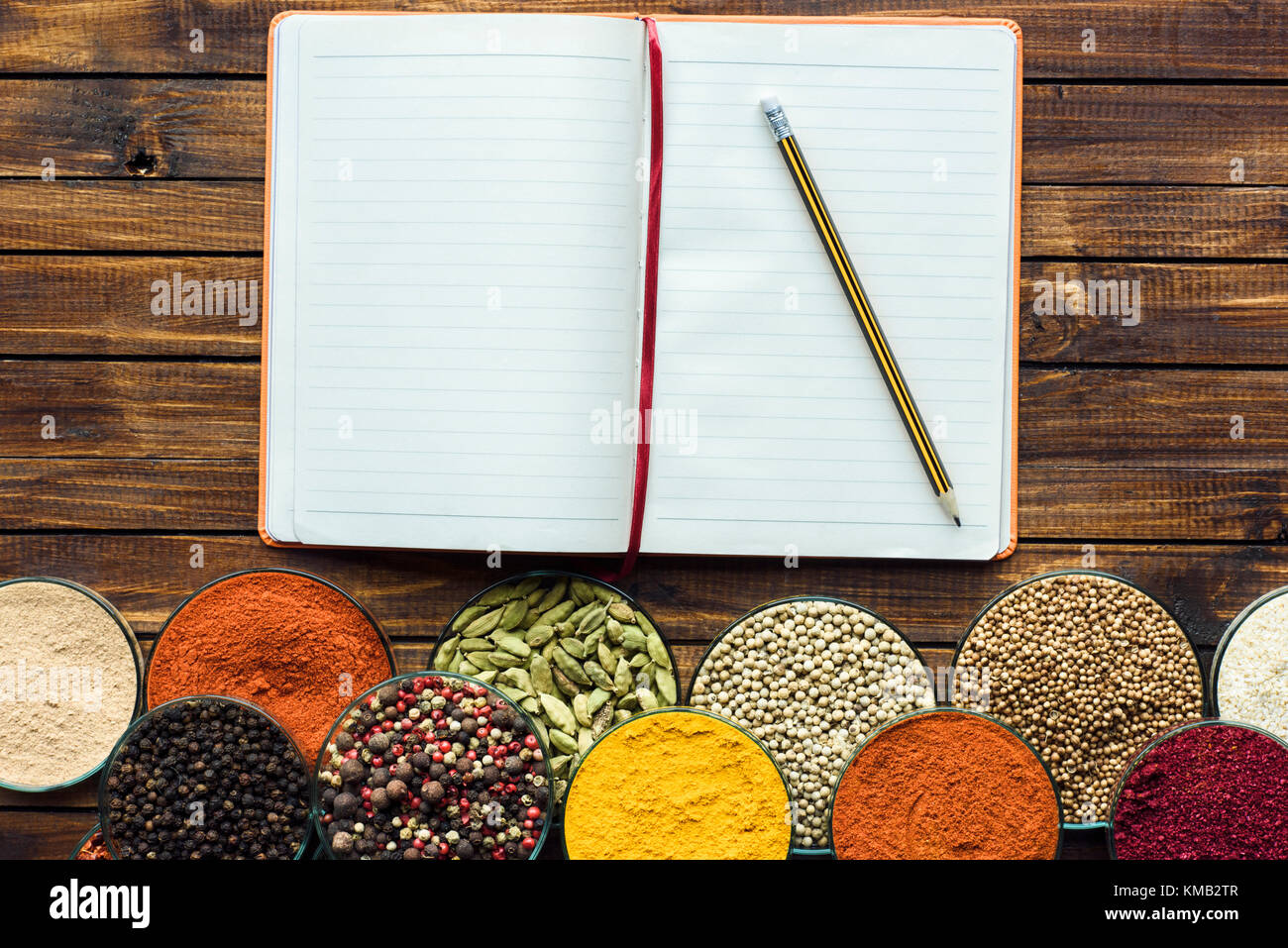 Notebook per ricette con matita Foto Stock