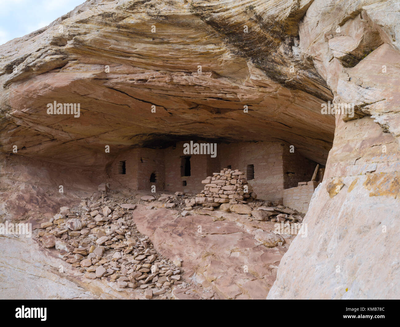 Fotografia dal nido delle aquile rovina, sul Comb Ridge, San Juan County, vicino a bluff, Utah, Stati Uniti d'America. Foto Stock
