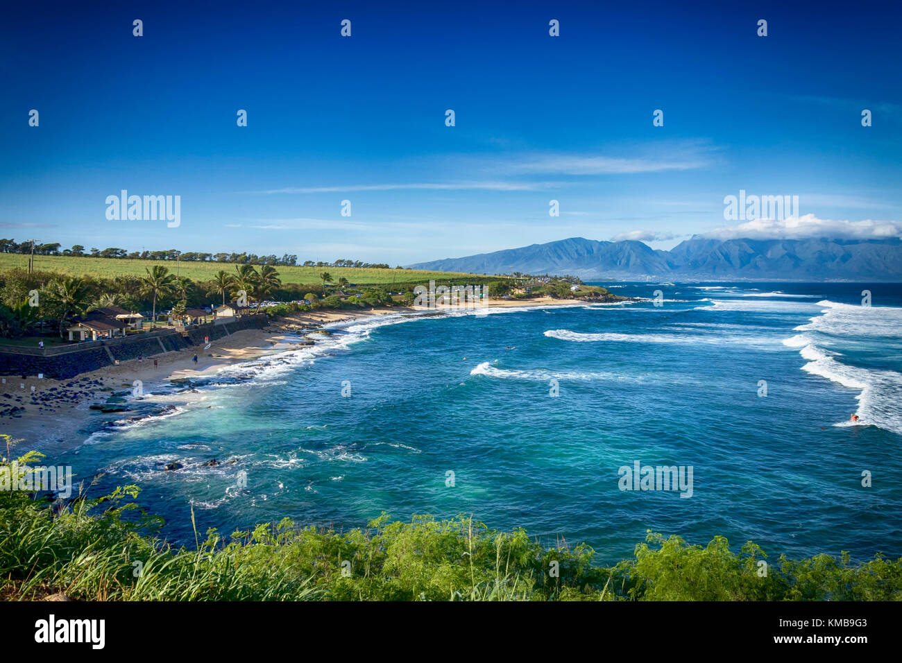Hookipa Lookout è una tappa sulla via di Hana, Maui. Il punto si affaccia Hookipa Beach che è ospite per surf e windsurf concorsi. Hookipa Foto Stock