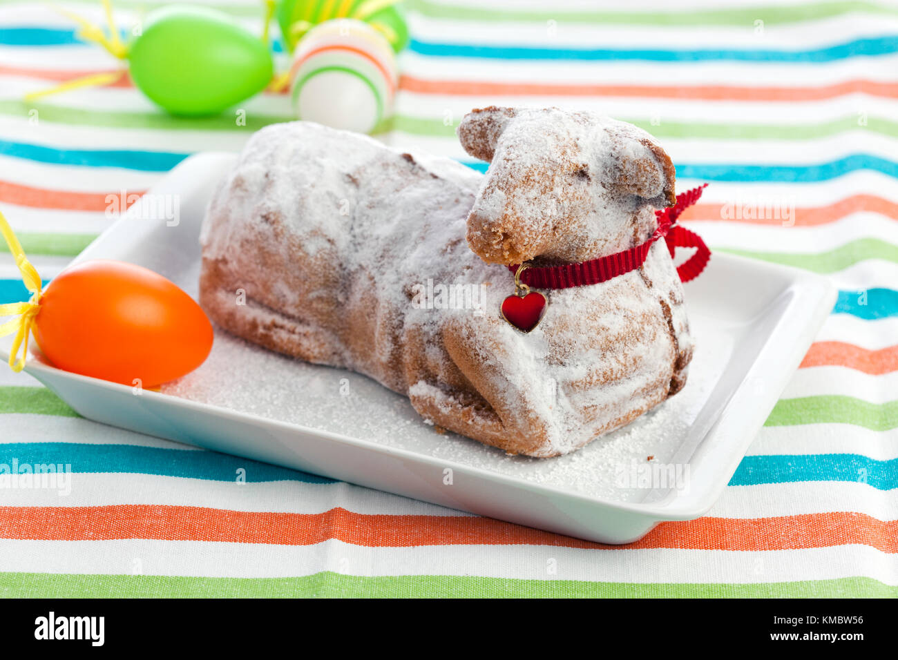 Agnello Pasquale La Torta Con Lo Zucchero A Velo E Cuore