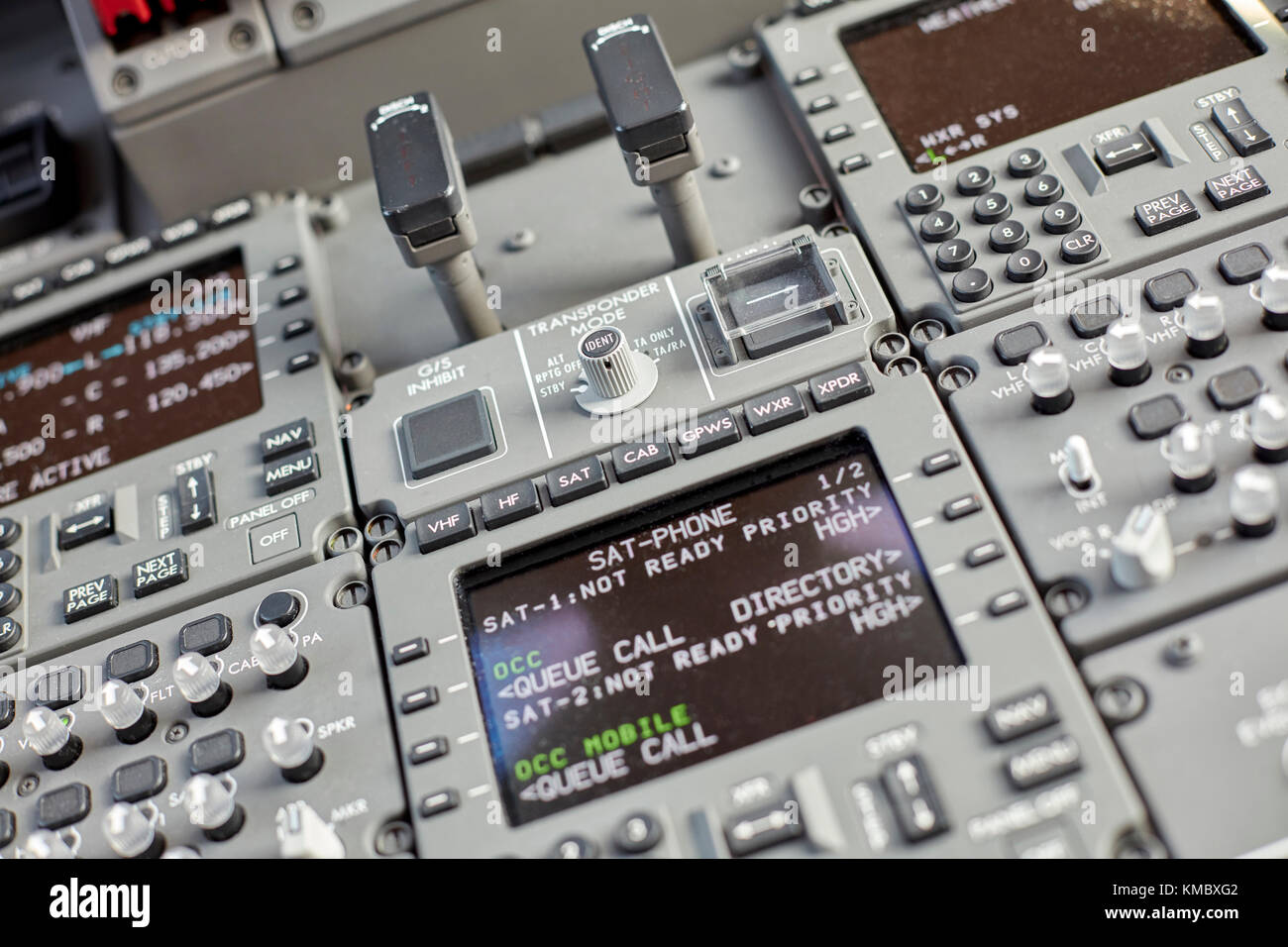 Strumenti e pannello di controllo dell'abitacolo dell'aereo Foto Stock