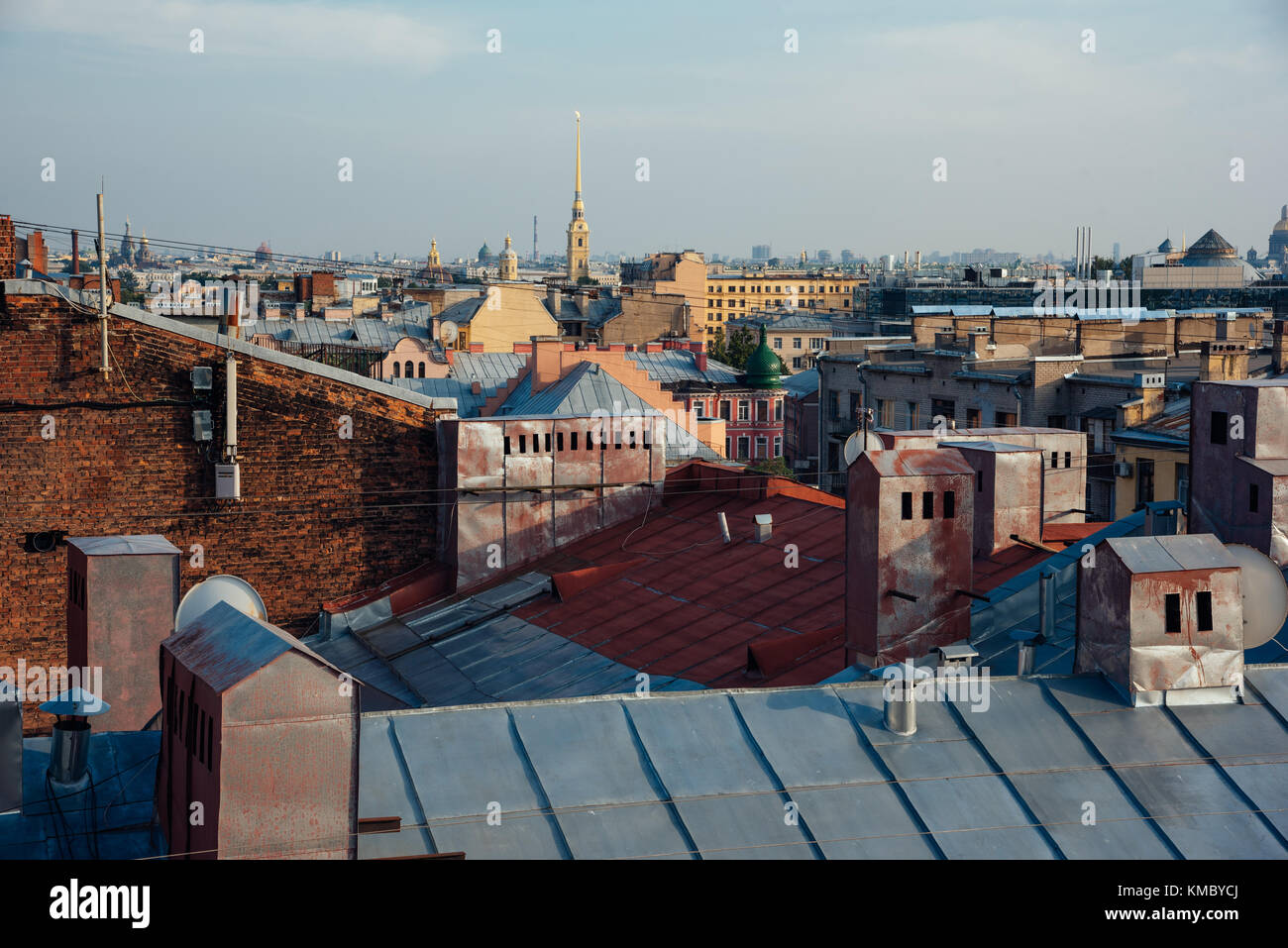 Vista sui tetti di San Pietroburgo Foto Stock