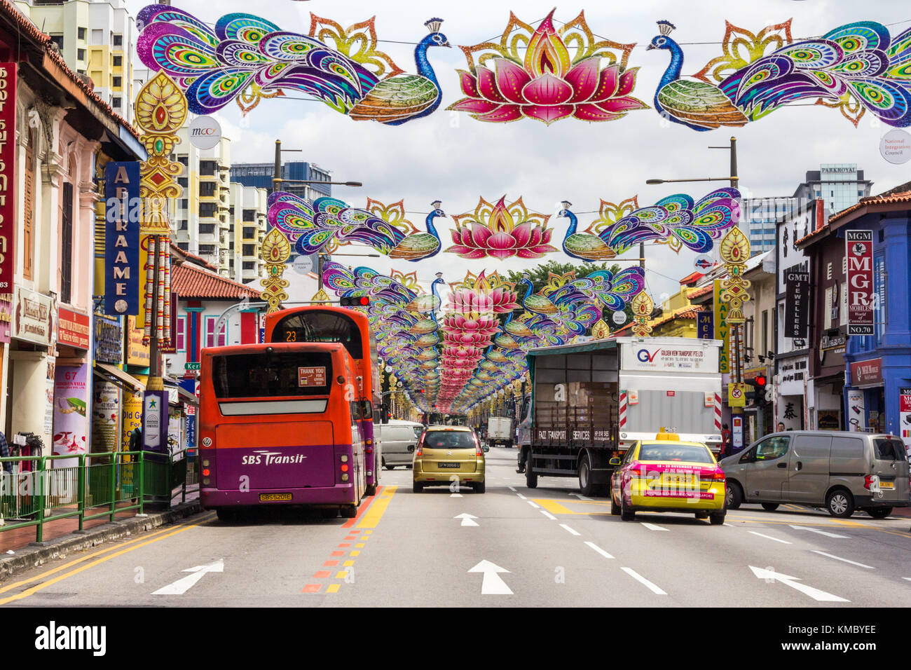 Deepavali decorazioni su Serangoon Road, Little India, Singapore Foto Stock