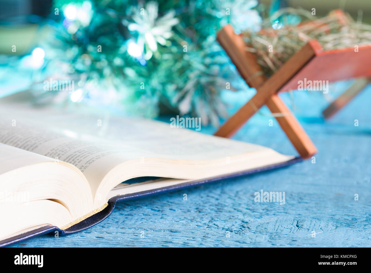 La Bibbia mangiatoia e scena nativo di natale astratto concetto di sfondo Foto Stock