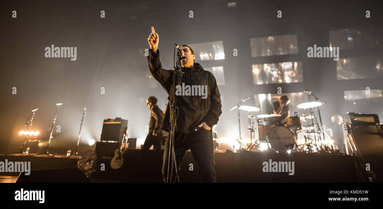 Plymouth, Regno Unito. 6 dicembre, 2017. Liam Gallagher eseguendo a Plymouth pavilions sul suo come lei sono stati tour. Credito: Steve lewington/ alamy live news Foto Stock