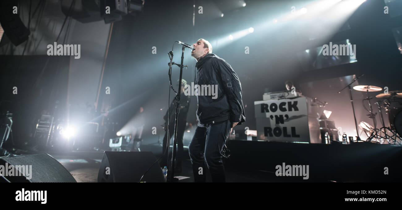 Plymouth, Regno Unito. 6 dicembre, 2017. Liam Gallagher eseguendo a Plymouth pavilions sul suo come lei sono stati tour. Credito: Steve lewington/ alamy live news Foto Stock