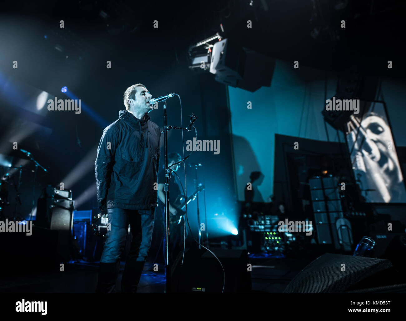 Plymouth, Regno Unito. 6 dicembre, 2017. Liam Gallagher eseguendo a Plymouth pavilions sul suo come lei sono stati tour. Credito: Steve lewington/ alamy live news Foto Stock