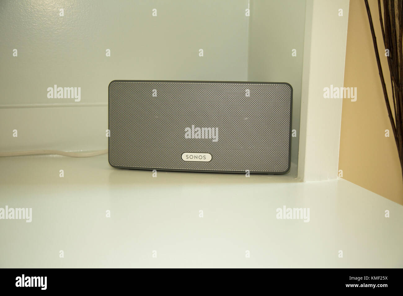 Sonos altoparlanti wireless in uso nelle varie stanze della casa. Foto Stock