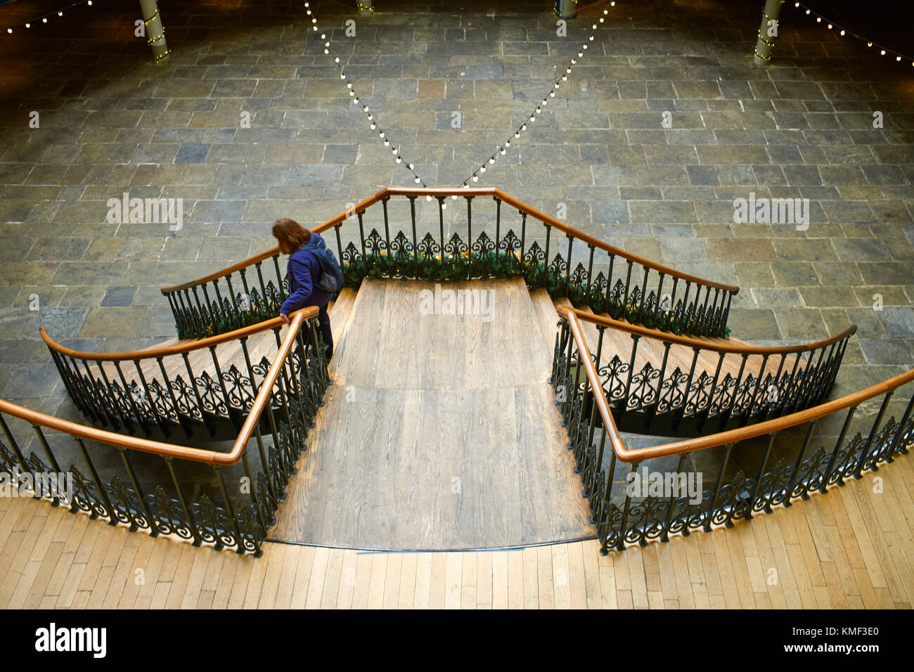 Scale per area del seminterrato in leeds corn exchange building Foto Stock