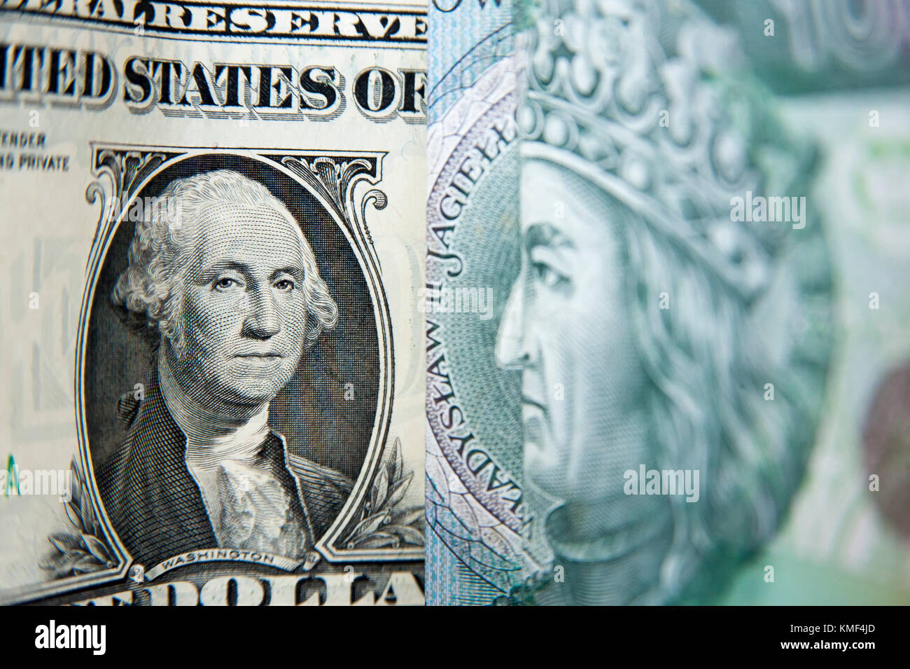 Gli Stati Uniti uno-dollaro ($1) con George Washington e il polacco 100 zloti bill con il re polacco Wladyslaw Jagiello © Wojciech Strozyk / Ala Foto Stock