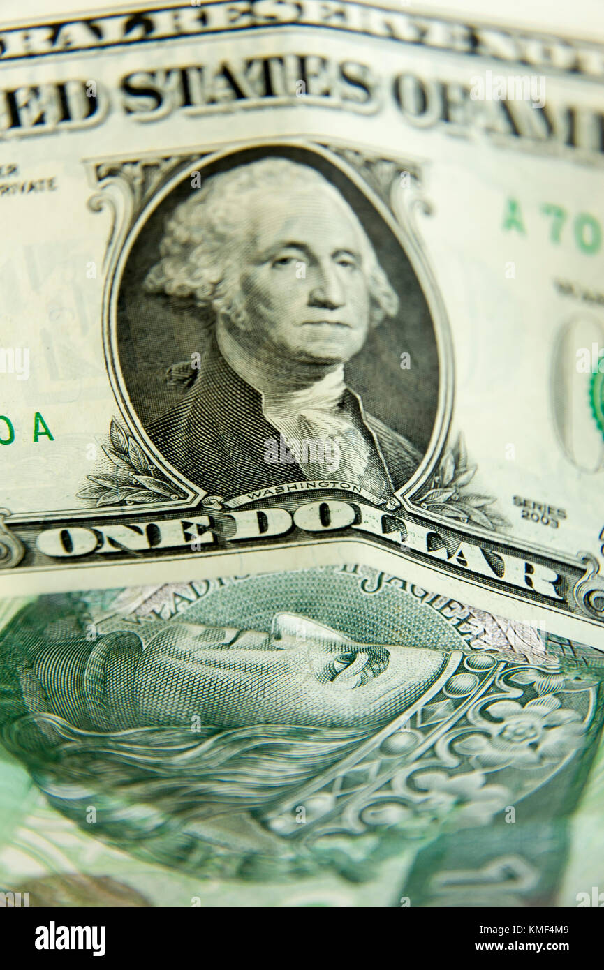 Gli Stati Uniti uno-dollaro ($1) con George Washington e il polacco 100 zloti bill con il re polacco Wladyslaw Jagiello © Wojciech Strozyk / Ala Foto Stock