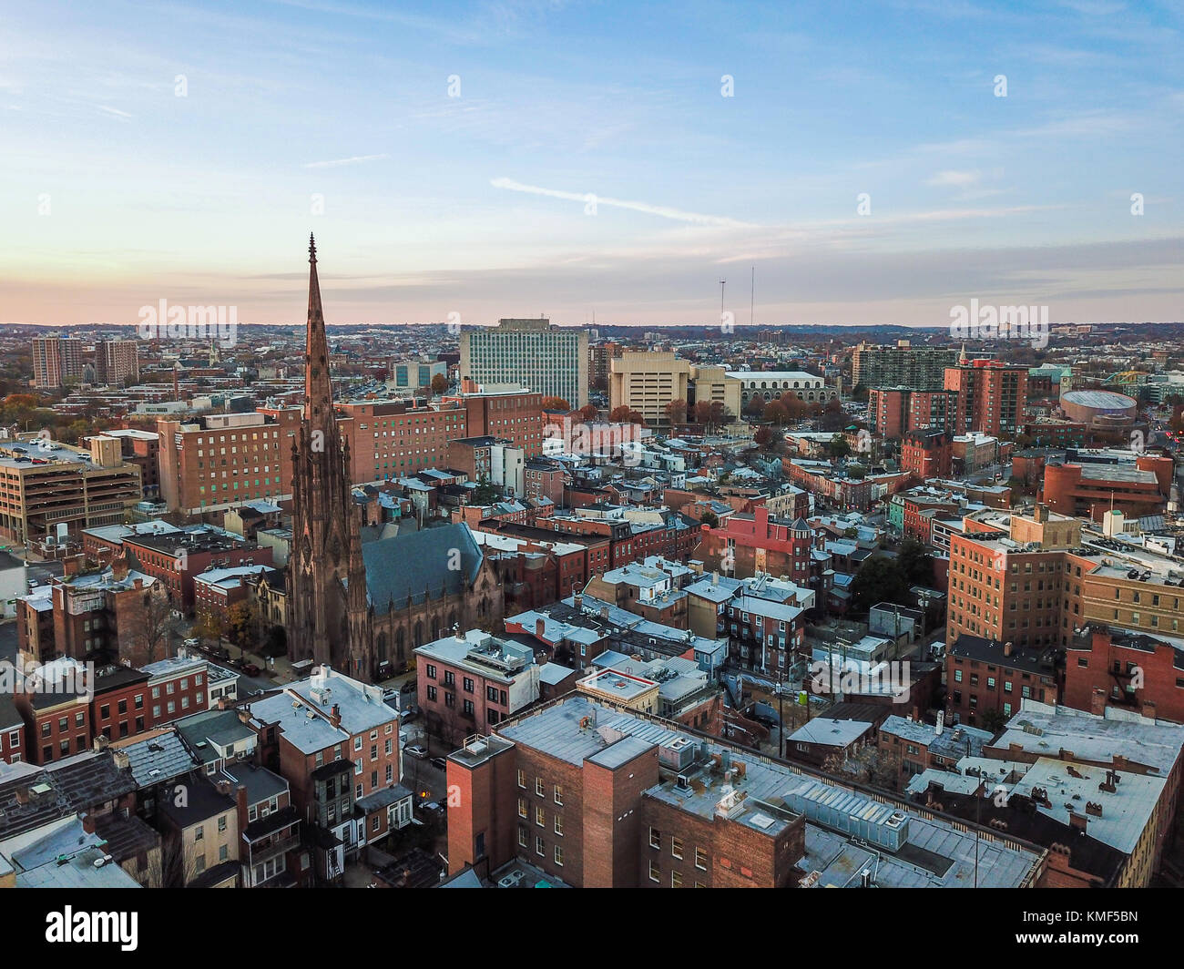 Antenna di downtown Baltimore, Maryland dal Mount Vernon place Foto Stock
