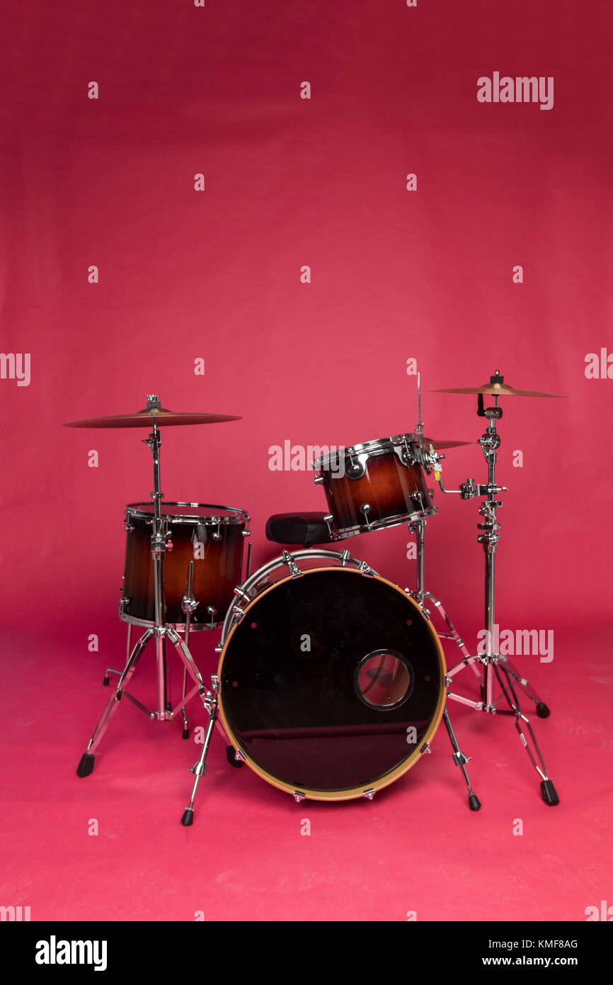 Rullante Jazz Per Bambini - Tamburo Giocattolo Rosso Con Tracolla - Foto 10