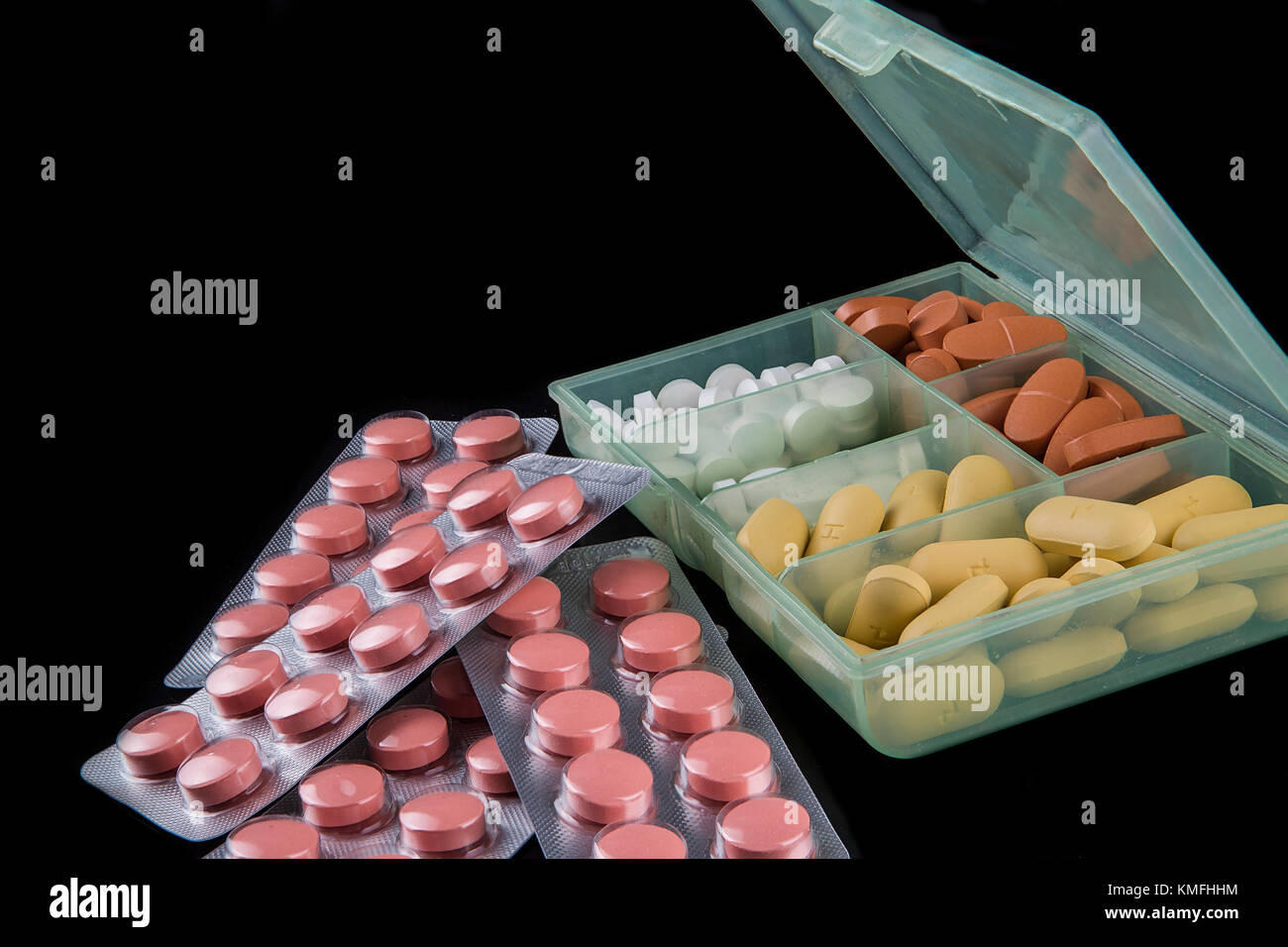 Compresse nella casella che vengono utilizzati per il traffico illecito di doping Foto Stock