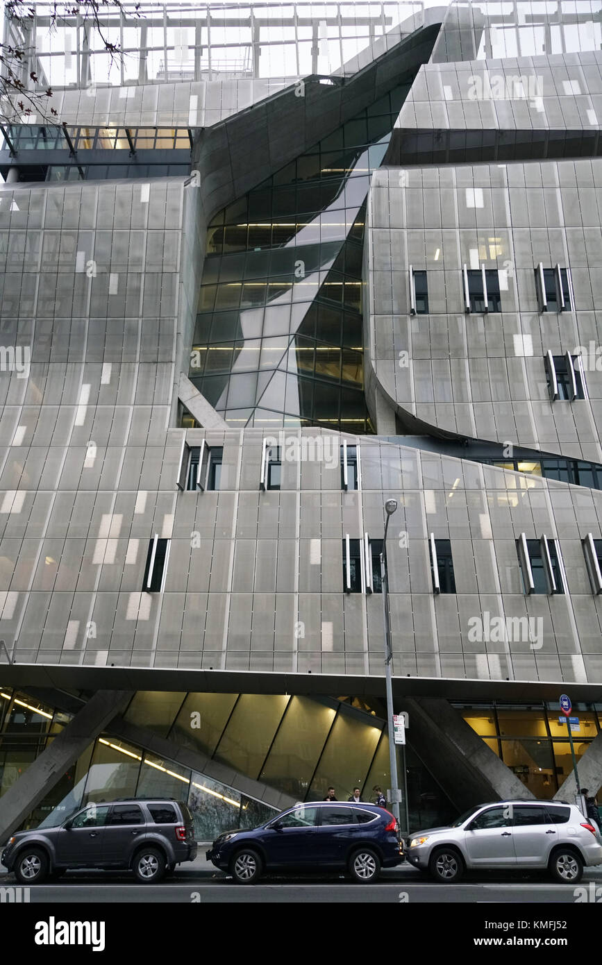 41 Cooper Square il nuovo edificio dell'Unione di Cooper, progettato da Thom Mayne di Morphosis vicino a Cooper Union Square nel Villaggio Orientale.New York City.USA Foto Stock