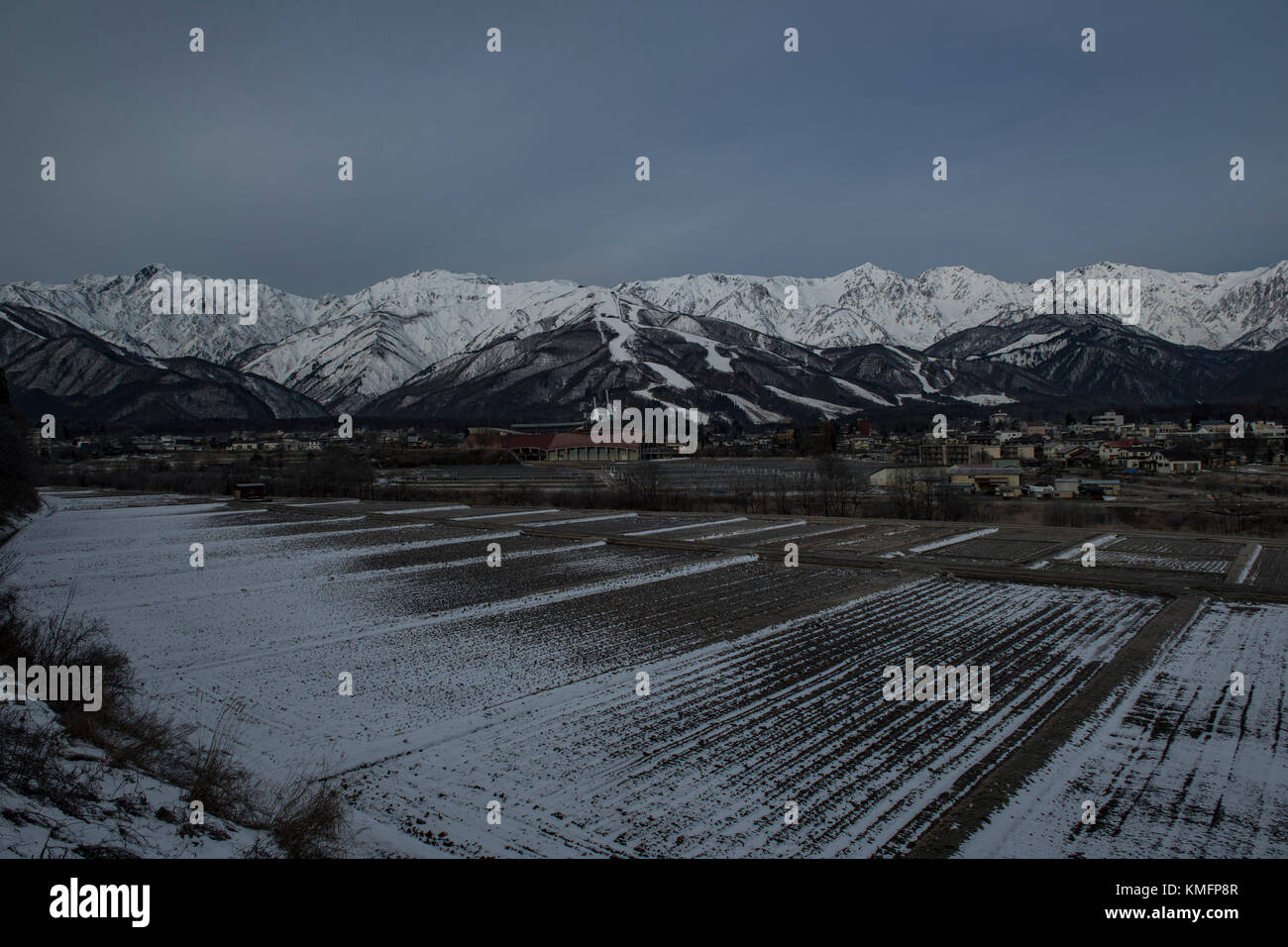 Hakuba mura nella fredda mattina Foto Stock