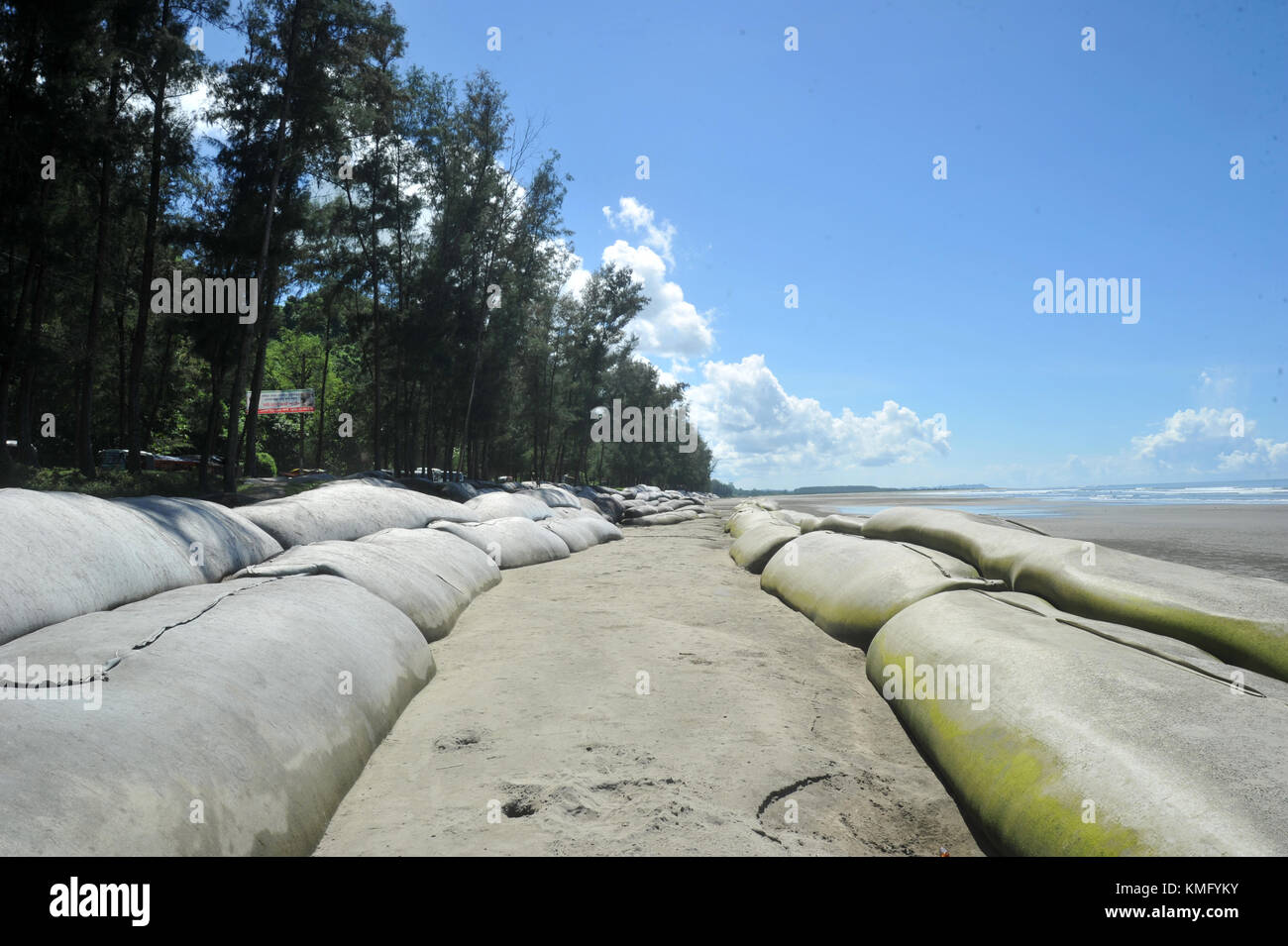 Una vista di Cox's Bazar mare spiaggia in Bangladesh Foto Stock