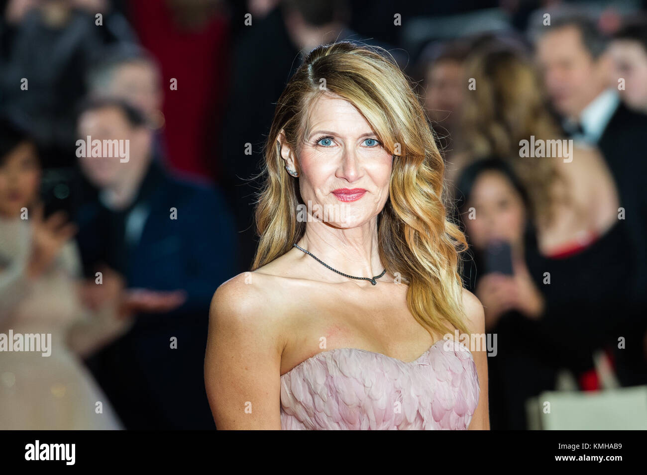 Londra, Regno Unito. 12 Dic, 2017. Laura Dern arriva per la European film Premiere di "Guerre Stellari: ultimi Jedi" presso la Royal Albert Hall di Londra. Credito: Wiktor Szymanowicz/Alamy Live News Foto Stock