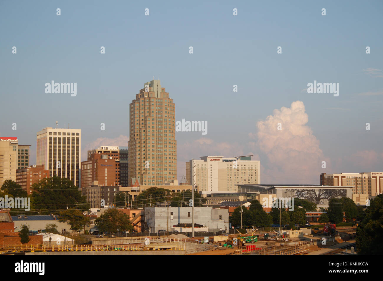 Raleigh, North Carolina skyline al golden ora Foto Stock