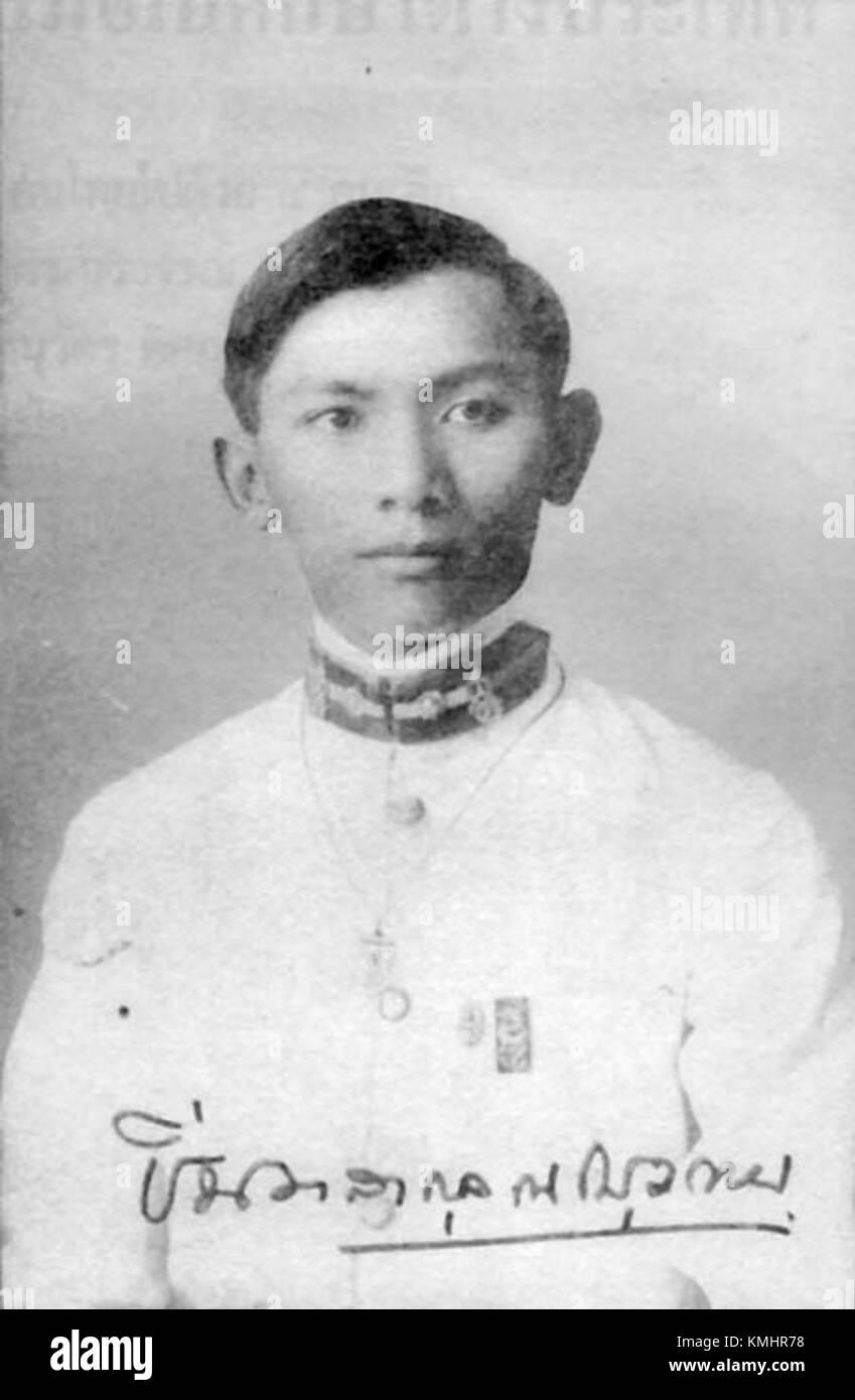 Pin Malakul fu un importante nobile e diplomatico thailandese all'inizio del XX secolo. Questa immagine del gennaio 1922 riflette il suo ruolo significativo nel plasmare la diplomazia moderna della Thailandia durante la sua vita. Foto Stock