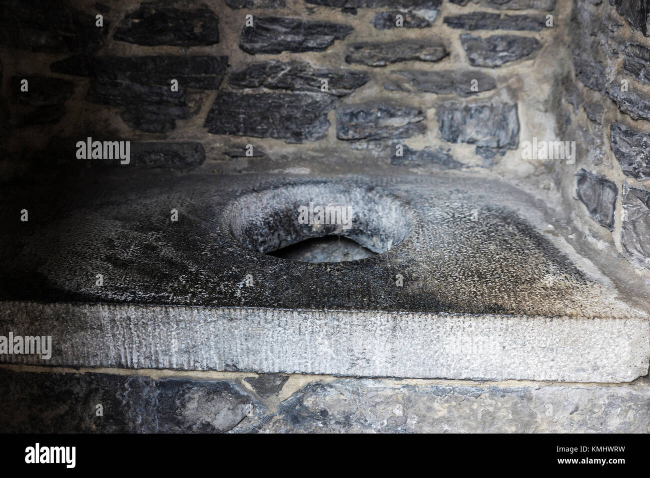Latrina nel gravensteen castello medievale nel centro storico della città di Gand, Belgio Foto Stock